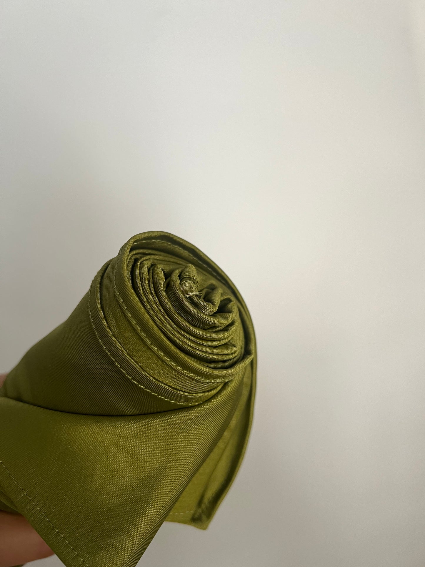 Hijab Jersey Premium Satiné Olive